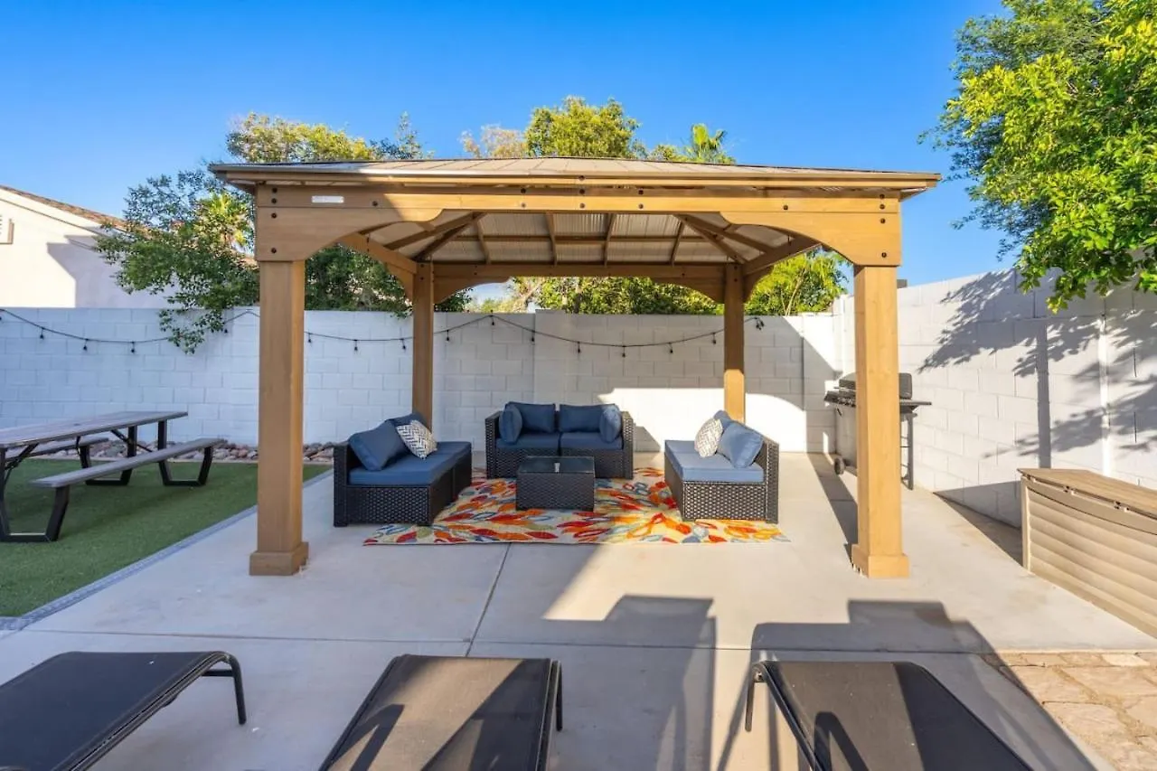 Extravagant Phoenix Retreat Pool Gazebo Heatedpool