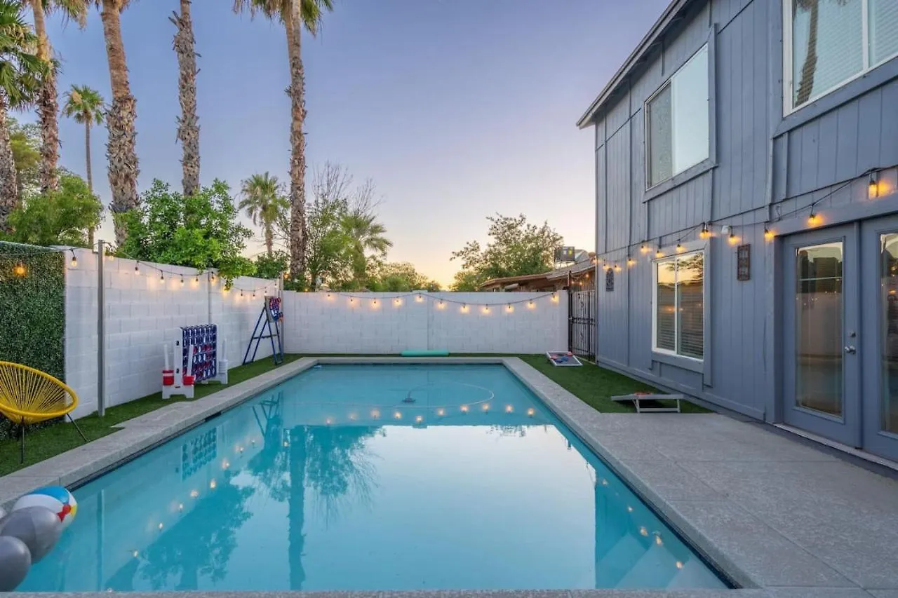 Extravagant Phoenix Retreat Pool Gazebo Heatedpool Lejlighed